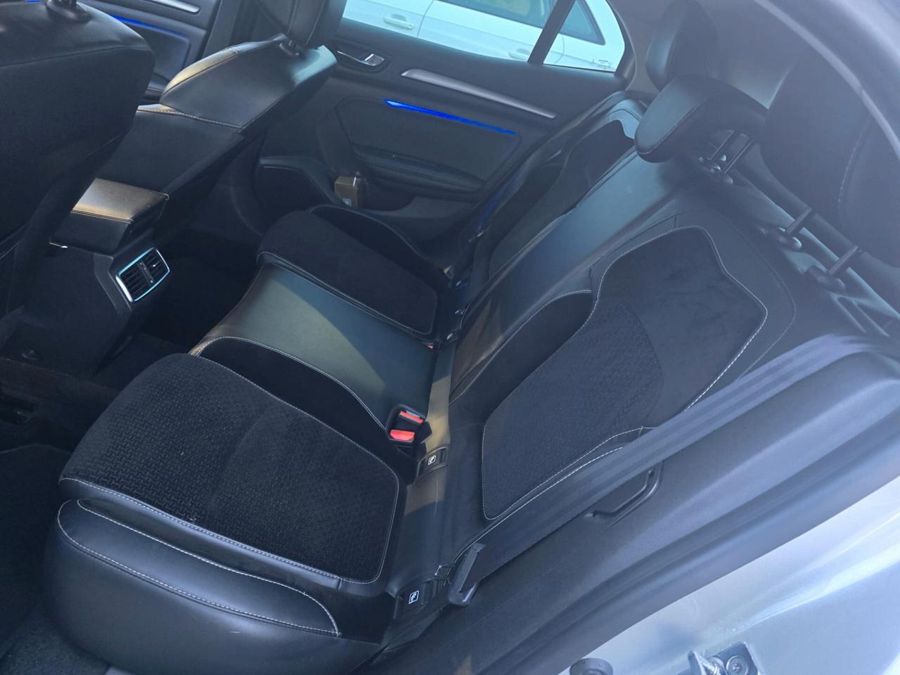 Renault Megane Mégane dCi 8V 110 CV EDC Energy Bose