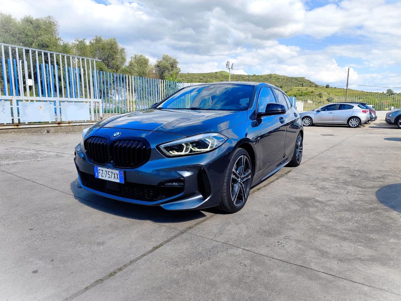 Bmw 118 118d 5p. Msport