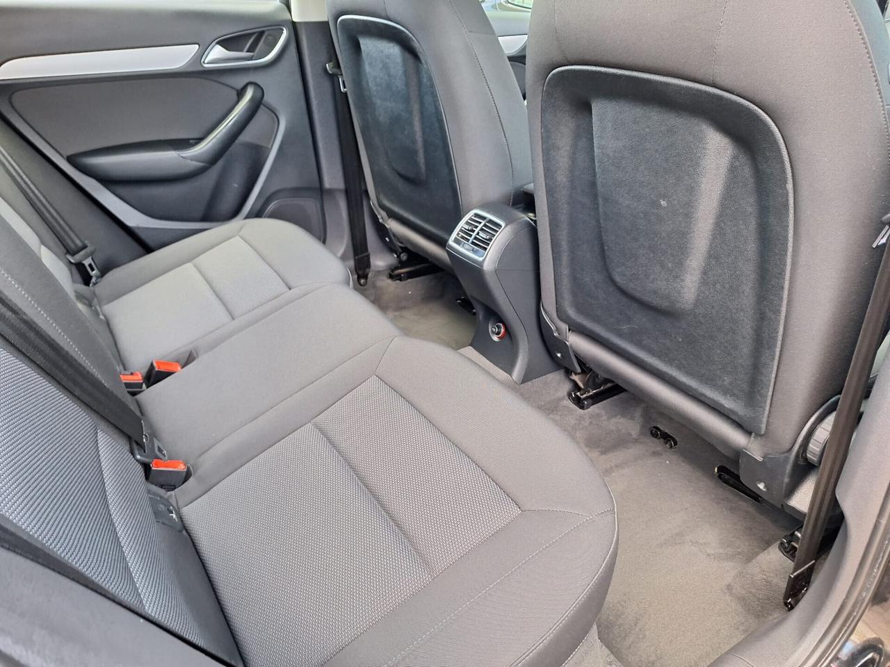 Audi Q3 2.0 TDI 150 CV Business