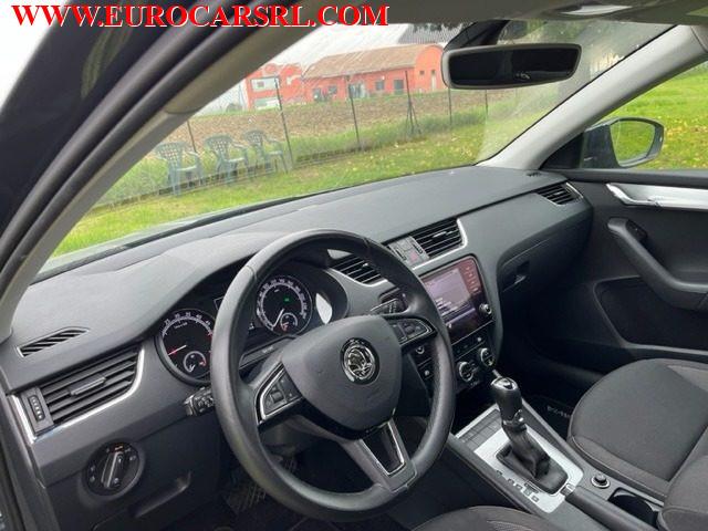 SKODA Octavia 2.0 TDI SCR 150 CV DSG Wagon Executive