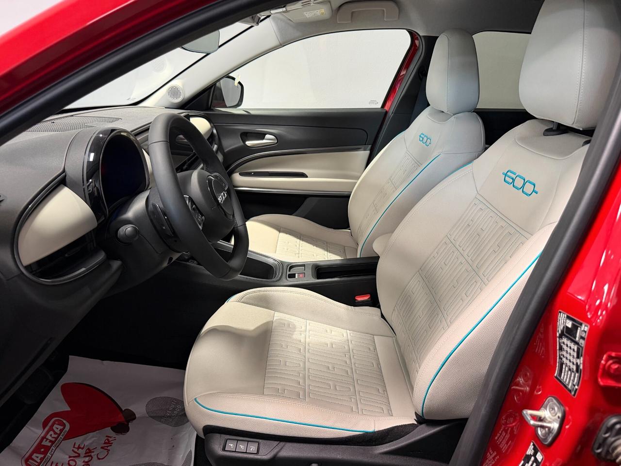 Fiat 600 Hybrid 110 CV DCT MHEV La Prima