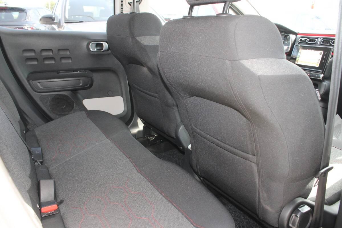 Citroen C3 1.2 puretech Shine s&s 110cv eat6 Con CARPLAY