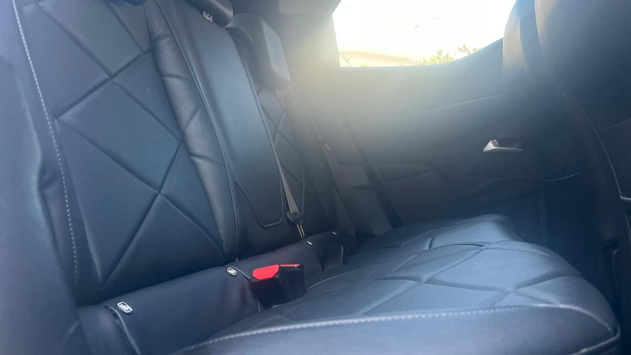 Ds DS3 3 Crossback BlueHDi 130 aut. Faubourg