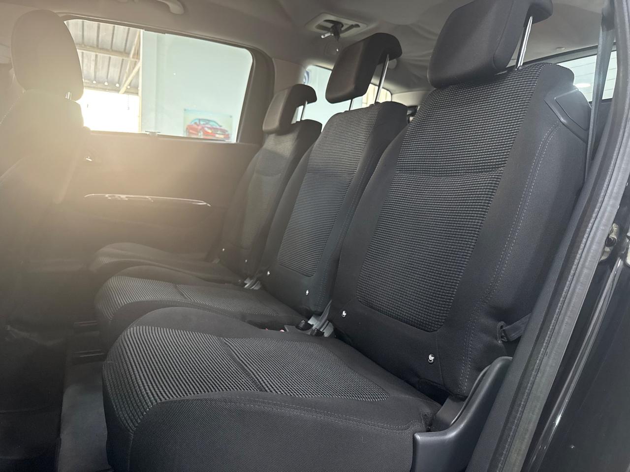 Peugeot 5008 1.6 hdi 2012 7 posti nuova