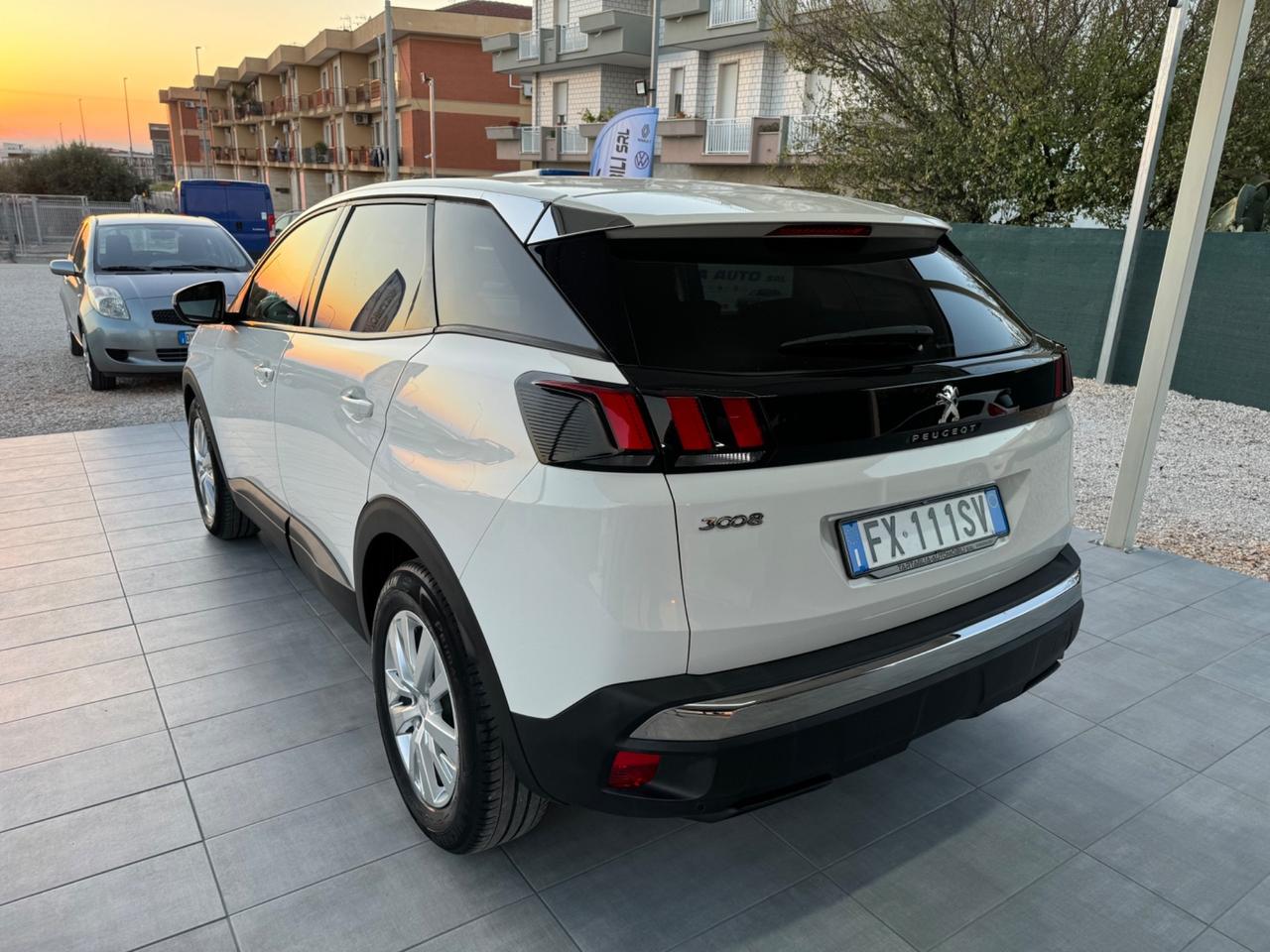 Peugeot 3008 BlueHDi 130 S&S Business