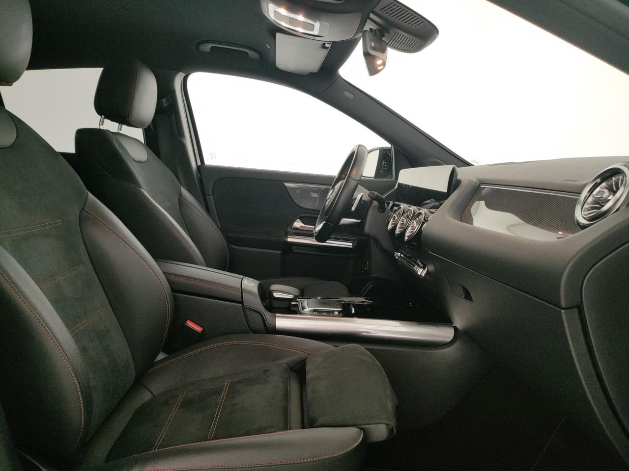 Mercedes-Benz GLA 200 d premium auto