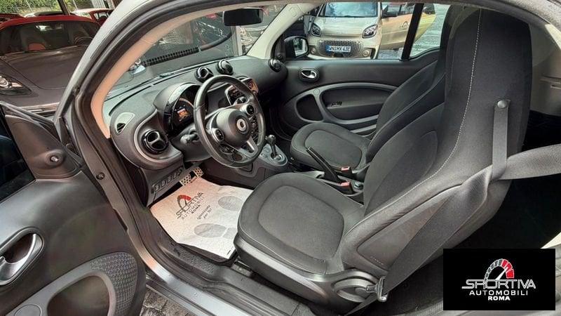 smart fortwo PACCHETTO SPORT OPACA RATA MENSILE 210,00 EURO fortwo 70 1.0 Passion