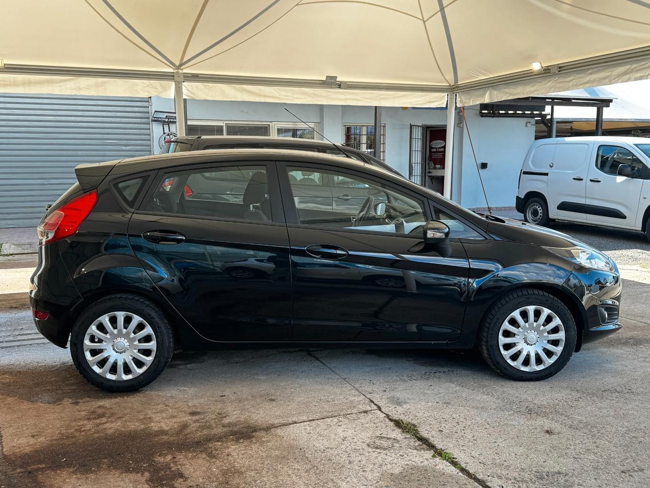 Ford Fiesta 1.5 TDCi 75CV Business - 2017