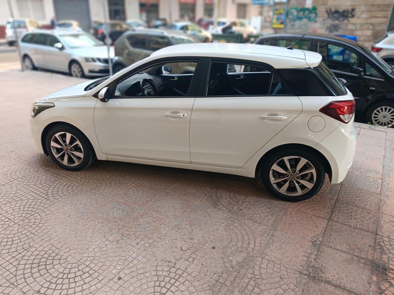 HYUNDAI I20 1100 DIESEL-NEOPATENTATI-Euro 6890-