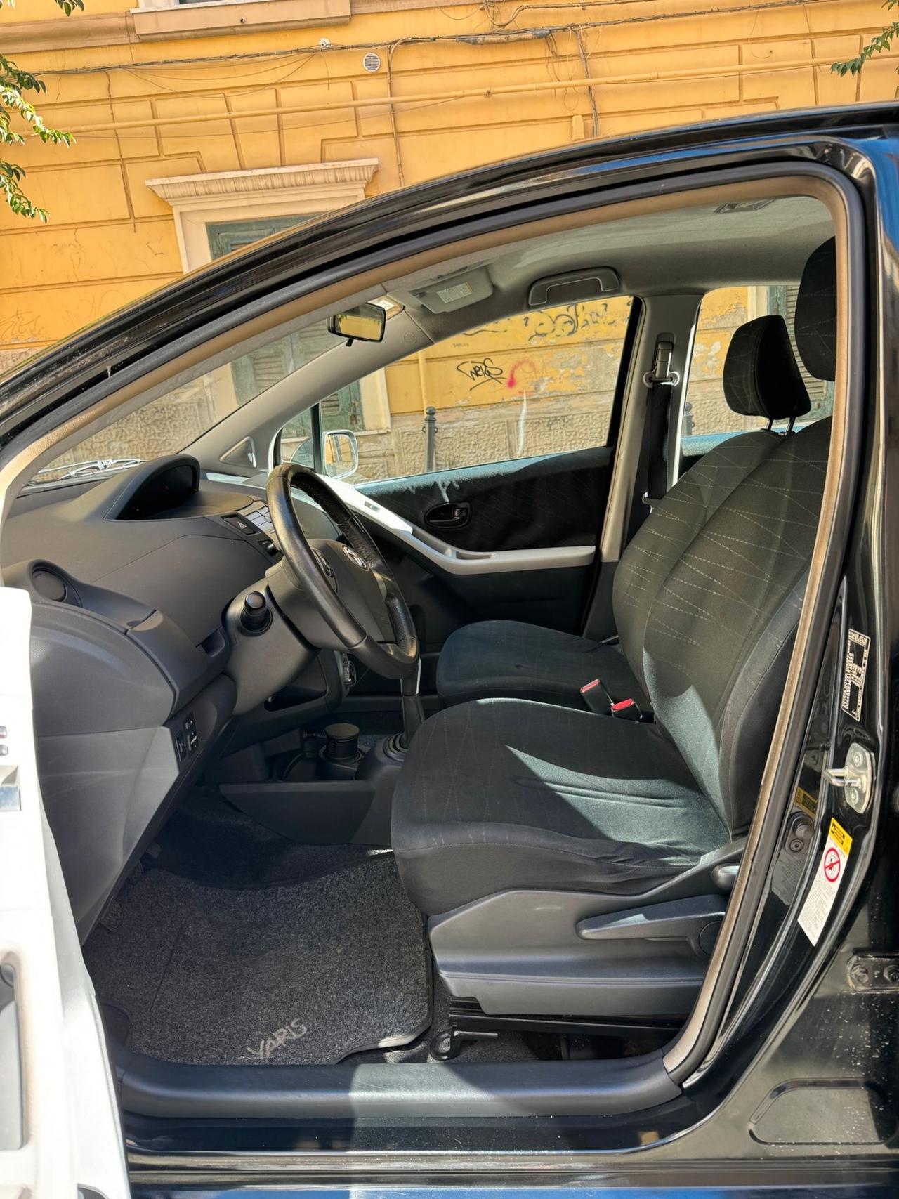 TOYOTA YARIS 1.0 BENZ 5 PORTE UNICOPRO