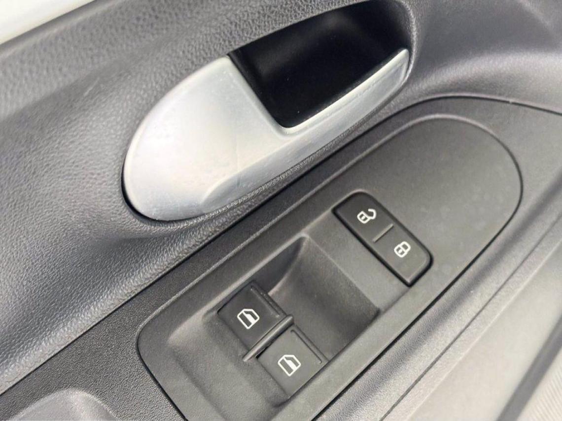 VOLKSWAGEN up 5p 1 0 evo move 65cv