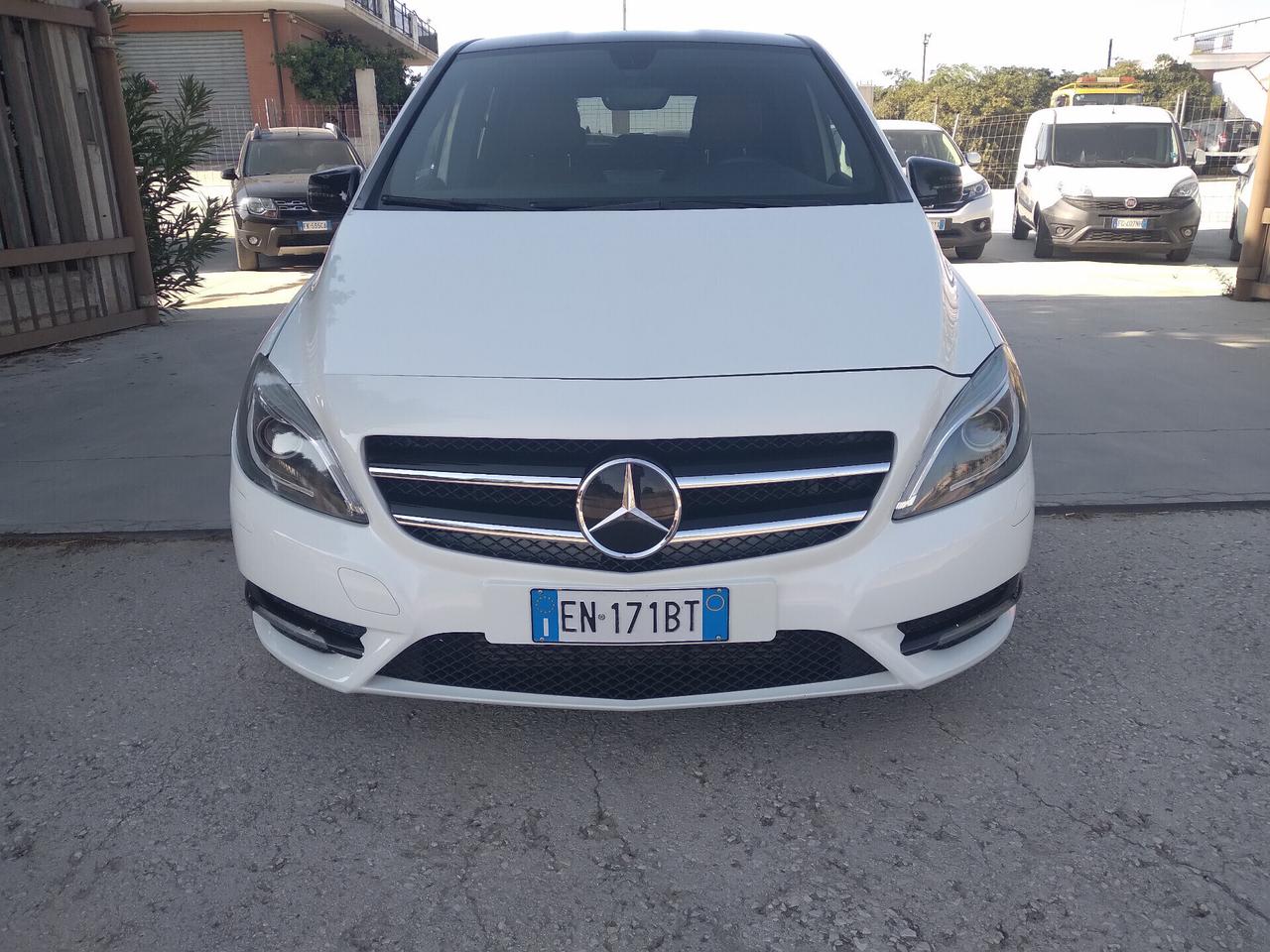 Mercedes-benz B 200 BlueEFFICIENCY Premium