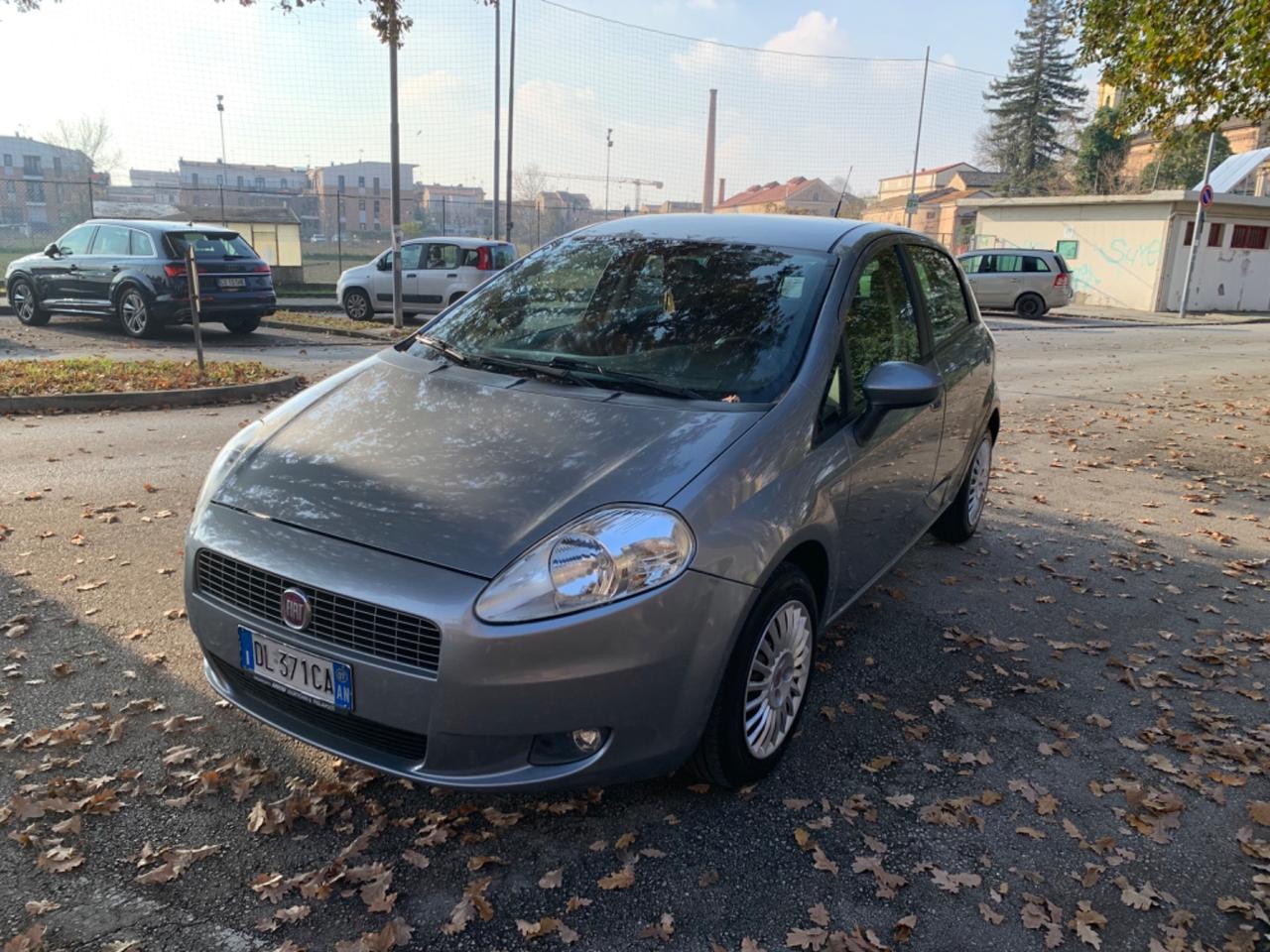 Fiat Panda Utilitaria 1.2 neopatentati