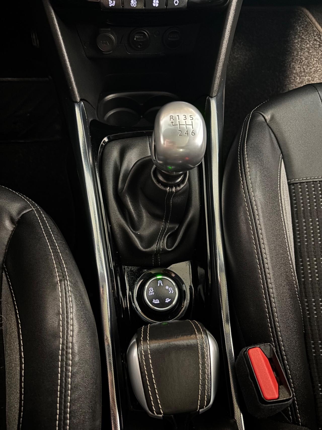 Peugeot 2008 1.6 e-HDi OK NEOPATENTATI