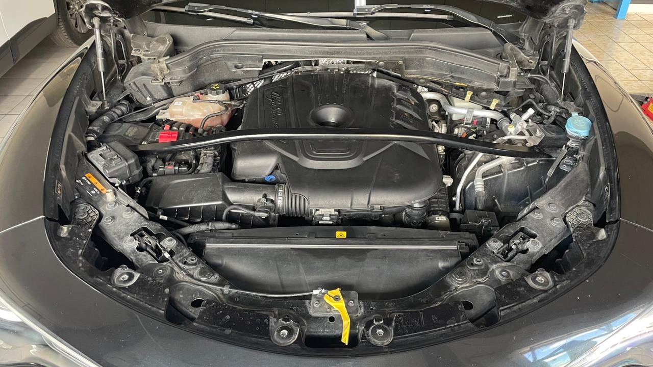 Alfa Romeo Stelvio 2.2 Turbodiesel 180 CV AT8 RWD Executive