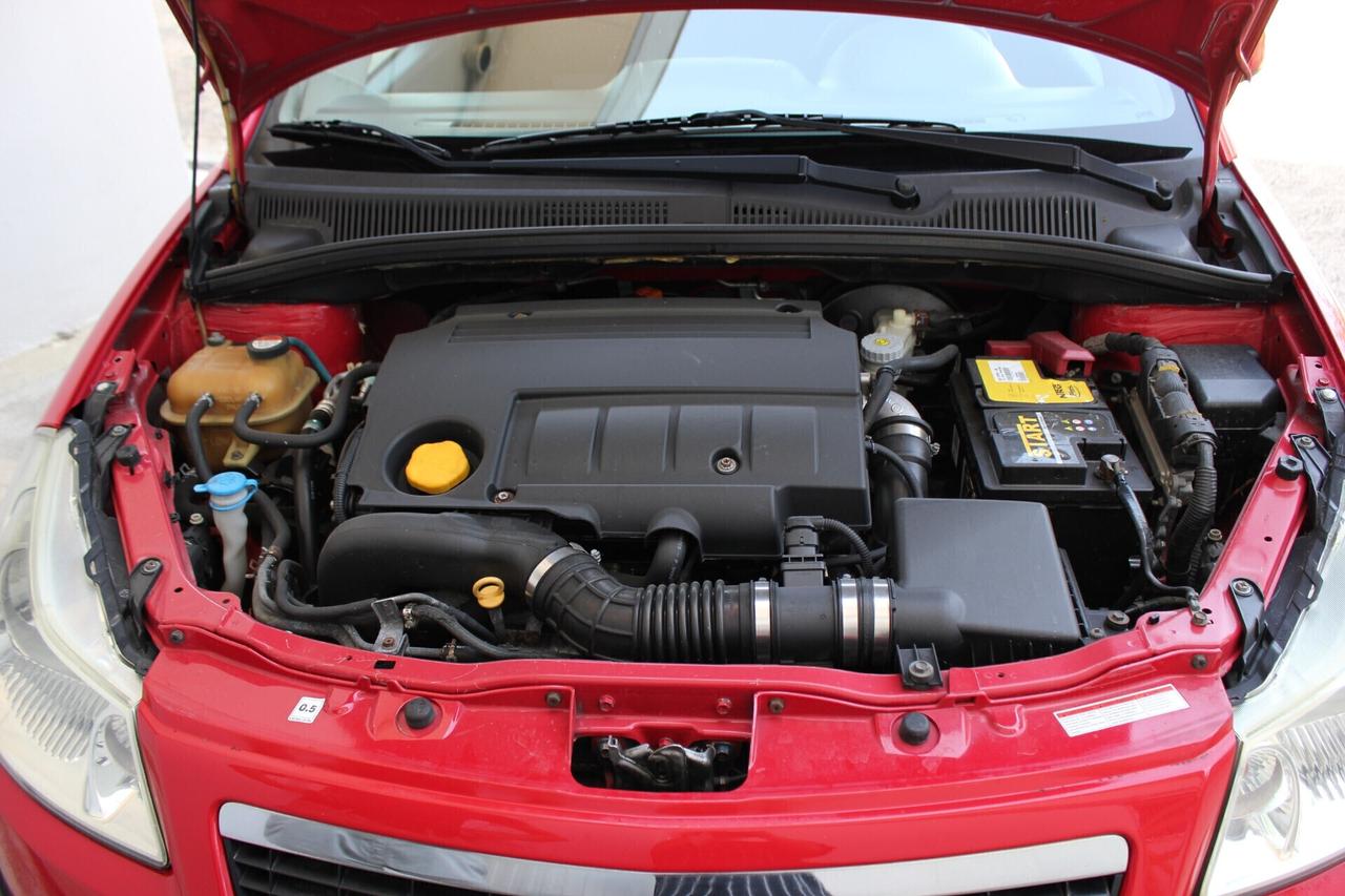 FIAT Sedici Diesel 1.9 M-Jet 120cv 4x4 .
