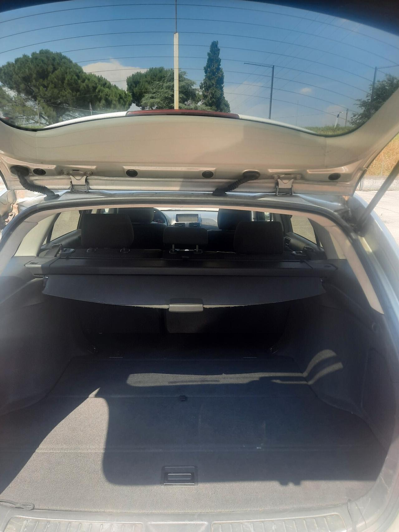 Toyota Avensis 2.2 D-4D 16V Station Wagon