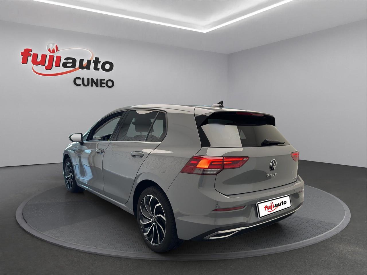 Volkswagen Golf 1.5 etsi evo Style 130cv dsg
