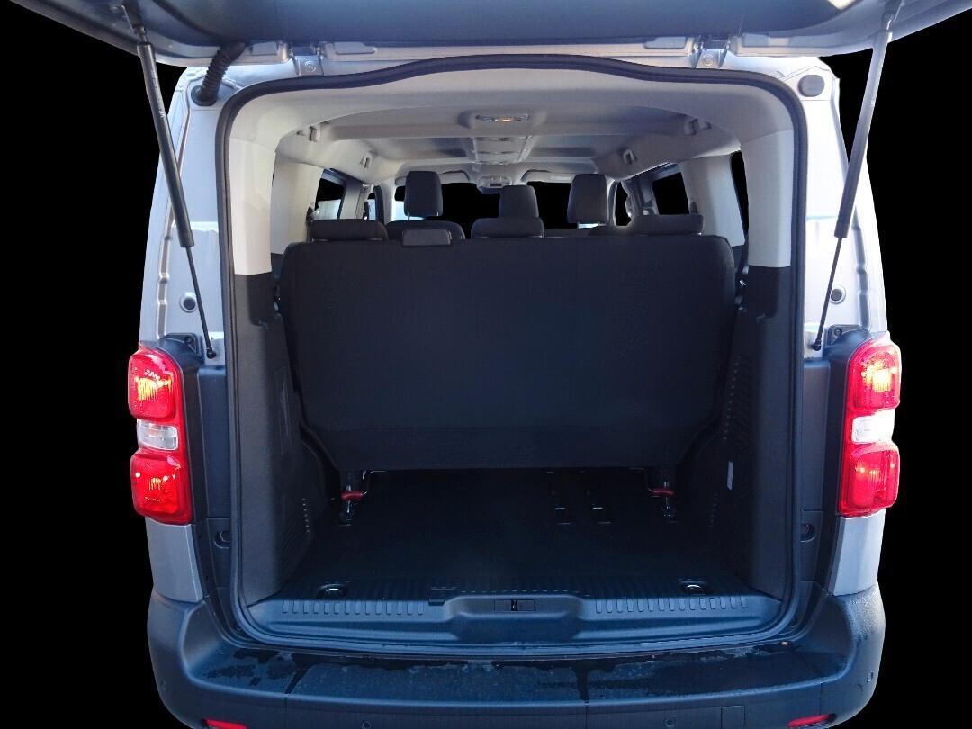 Peugeot Expert HDi 180 S&S EAT8 PL-TN 9 POSTI