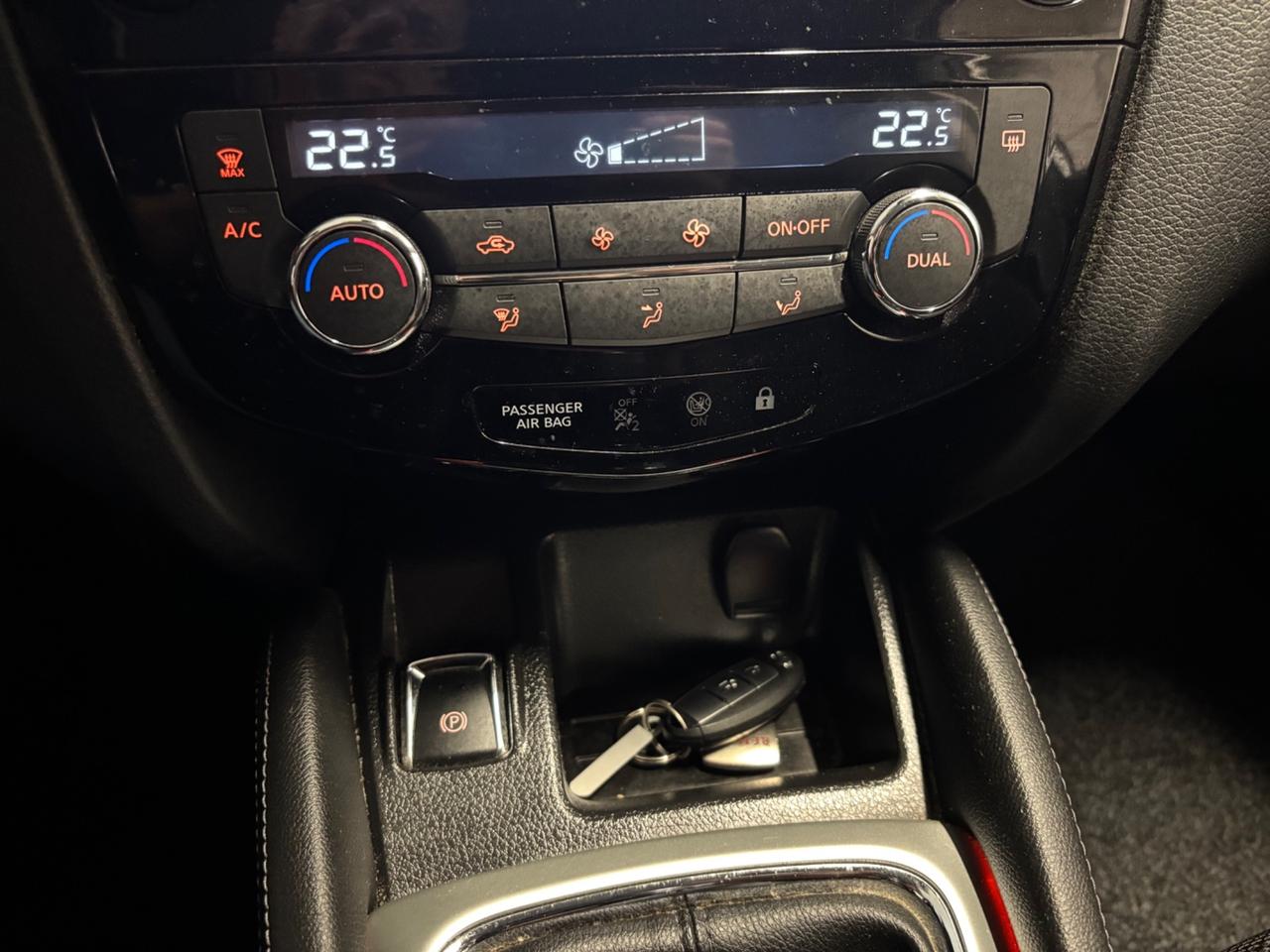 Nissan Qashqai 1.2 BENZINA DIG-T TEKNA