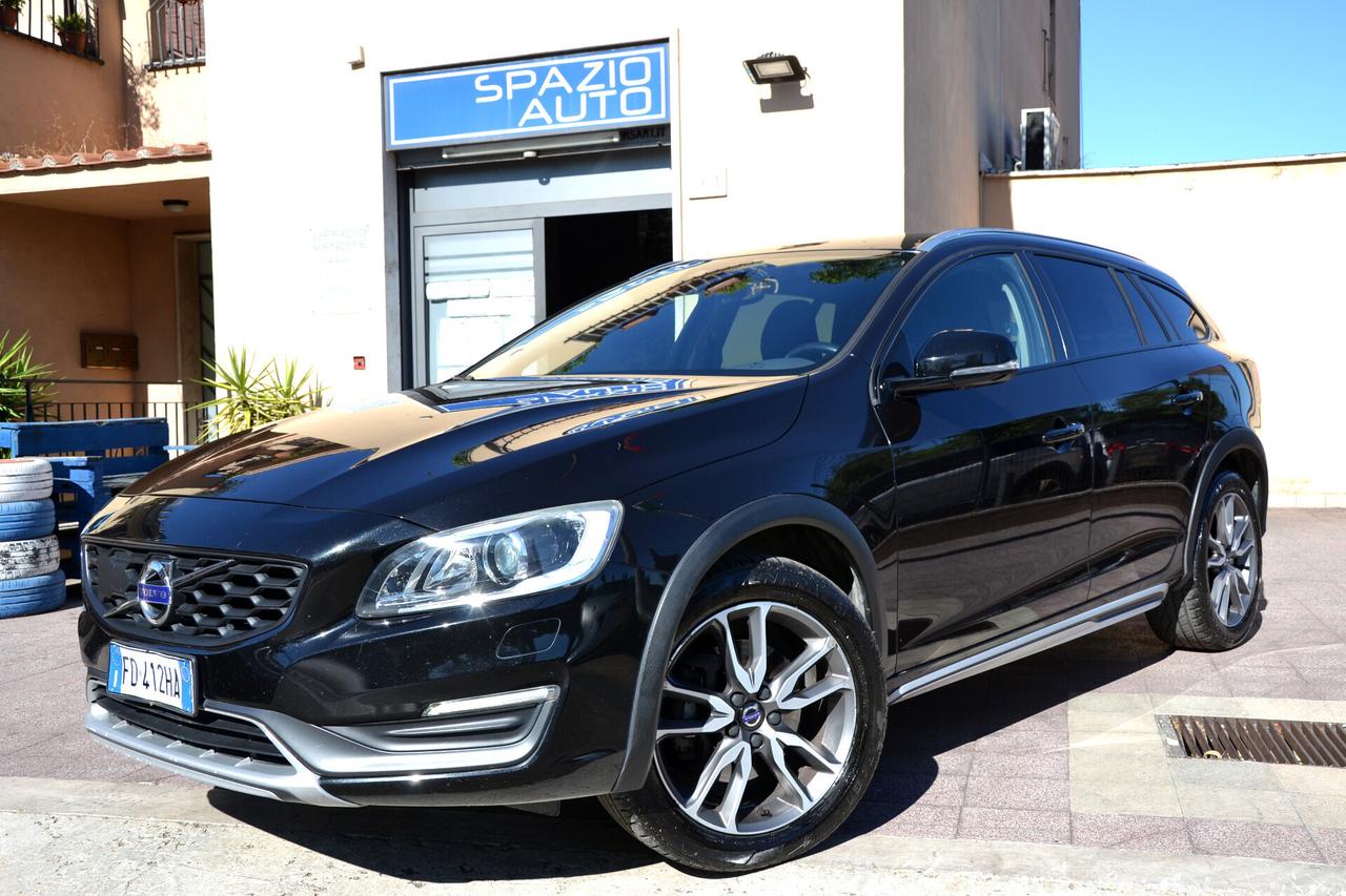 Volvo V60 Cross Country 2.0 D3 150CV AUTO. MOMENTUM **PREZZO VERO**UNIPRO'