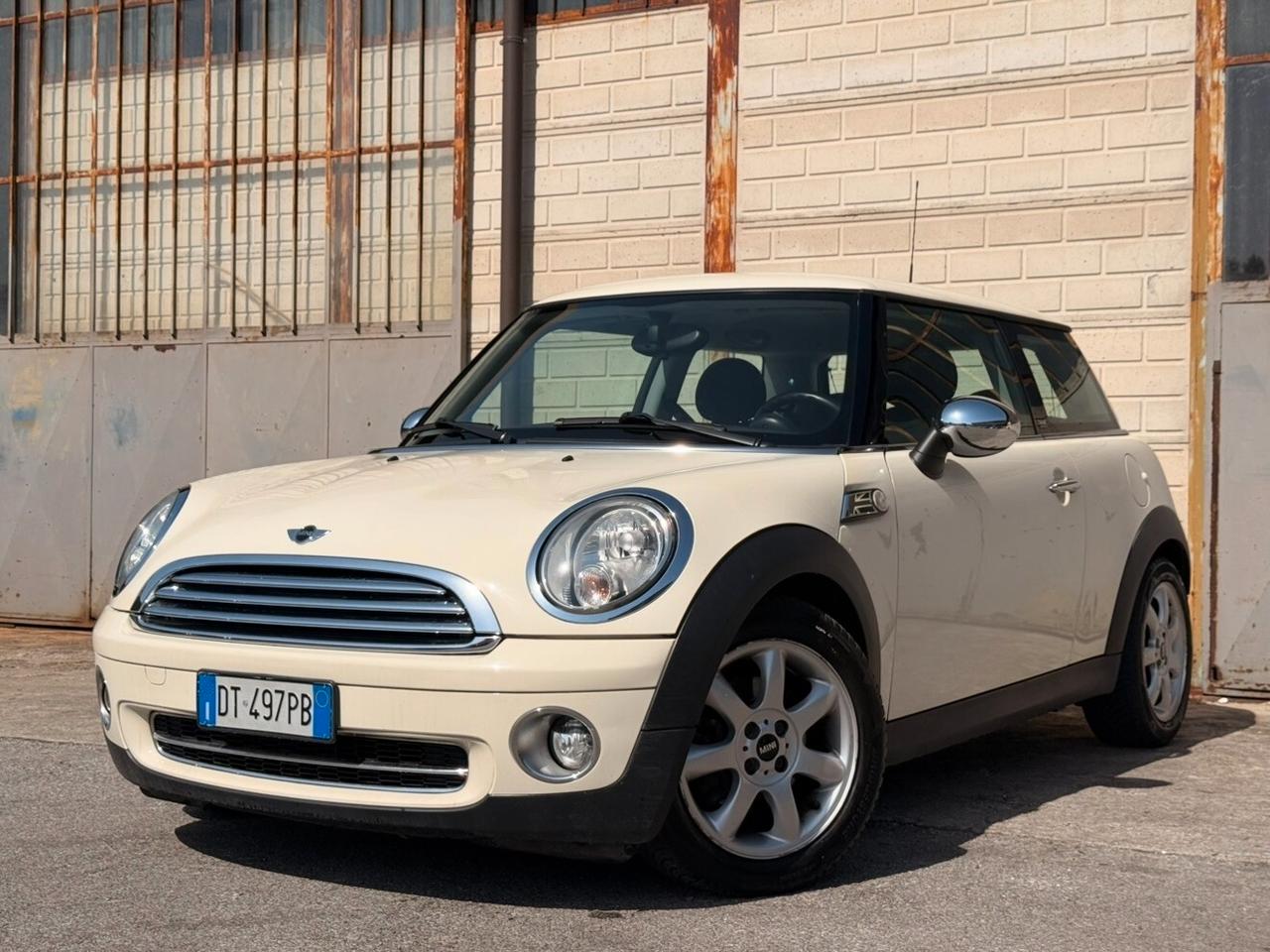 Mini 1.4 16V One Chili