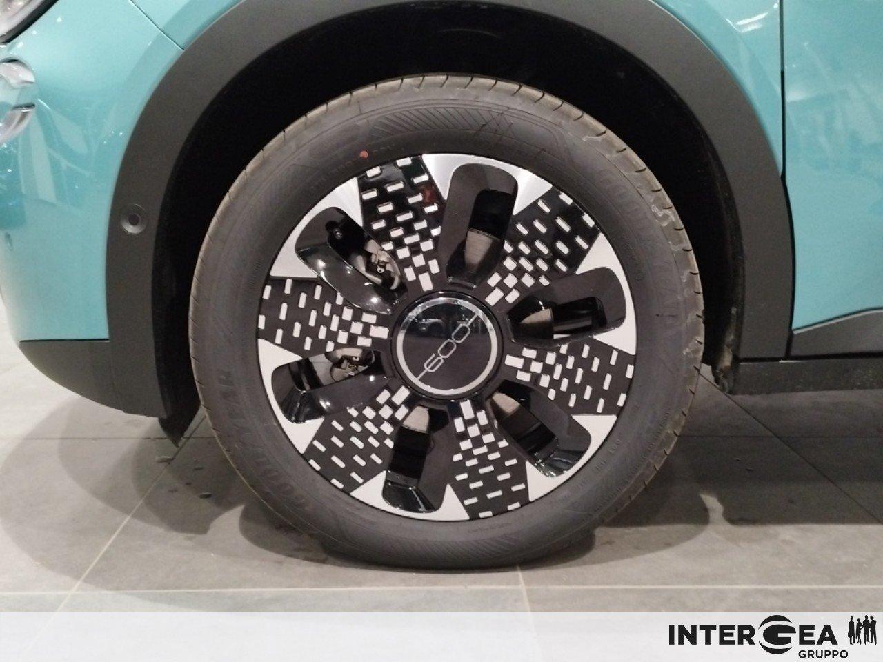 FIAT 600 1.2 hybrid La Prima II 110cv auto