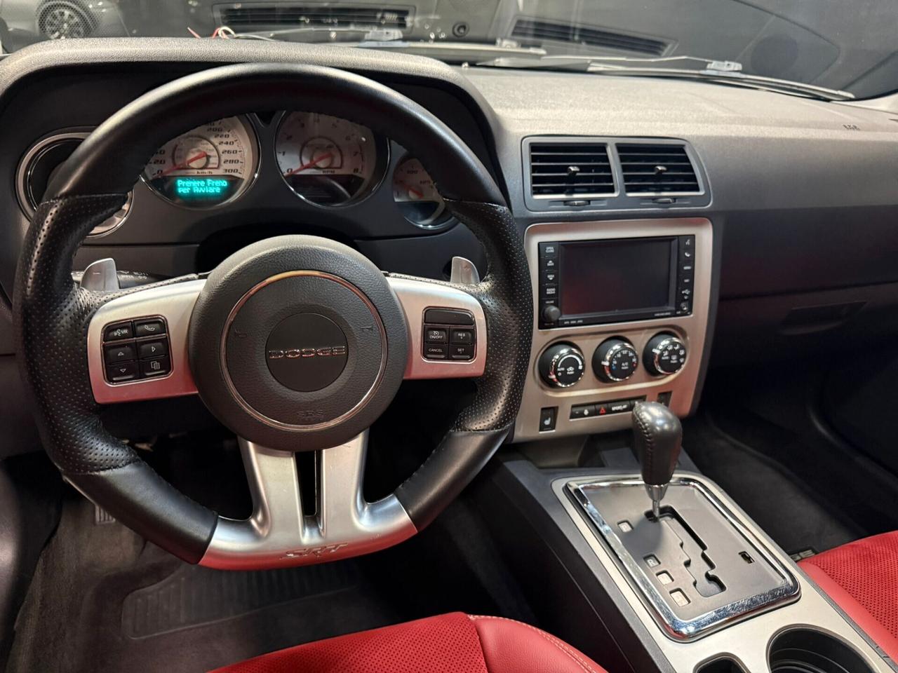 Dodge Challenger Srt