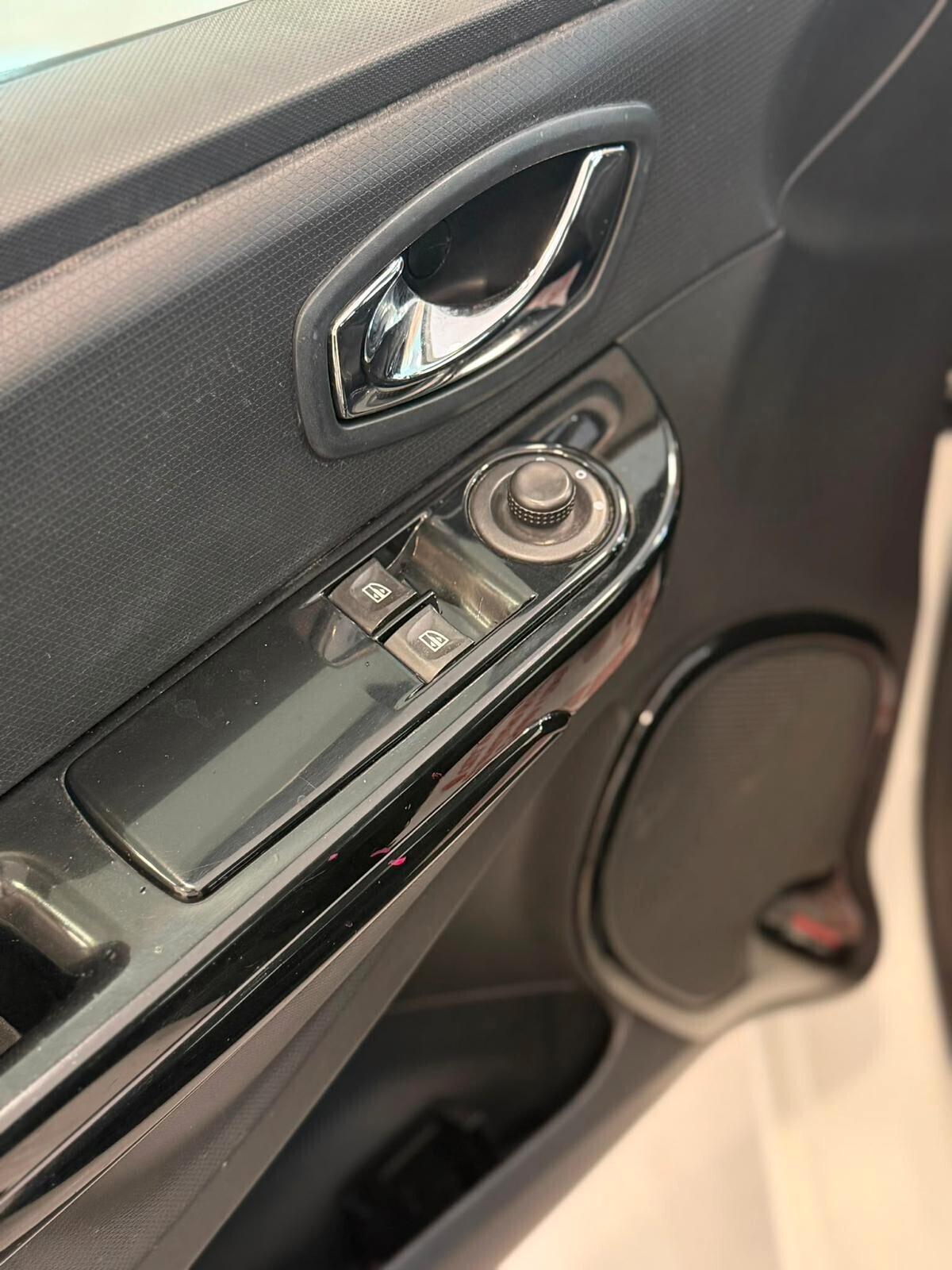 Renault Clio 1.5 dCi 8V 75CV 5 porte Live