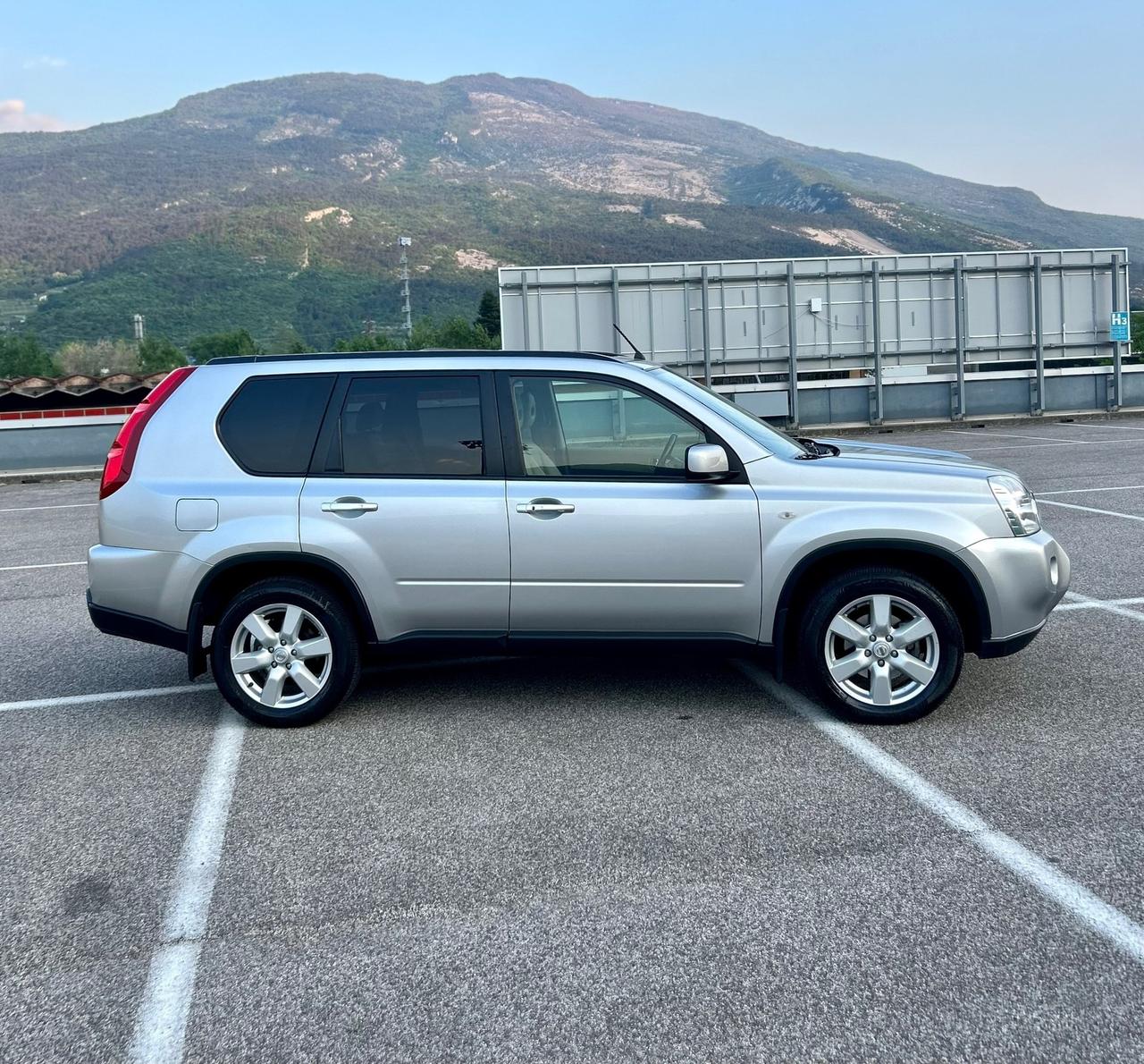 Nissan X-Trail 2.0 dCi LE 4WD FULL OPTIONAL