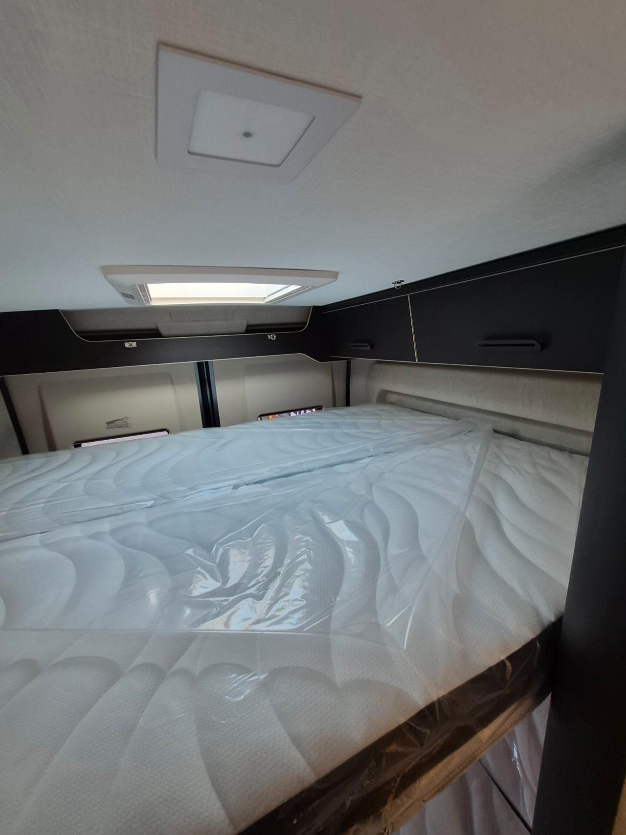 Challenger V114 MAX COSY NEW ENTRY € 58900
