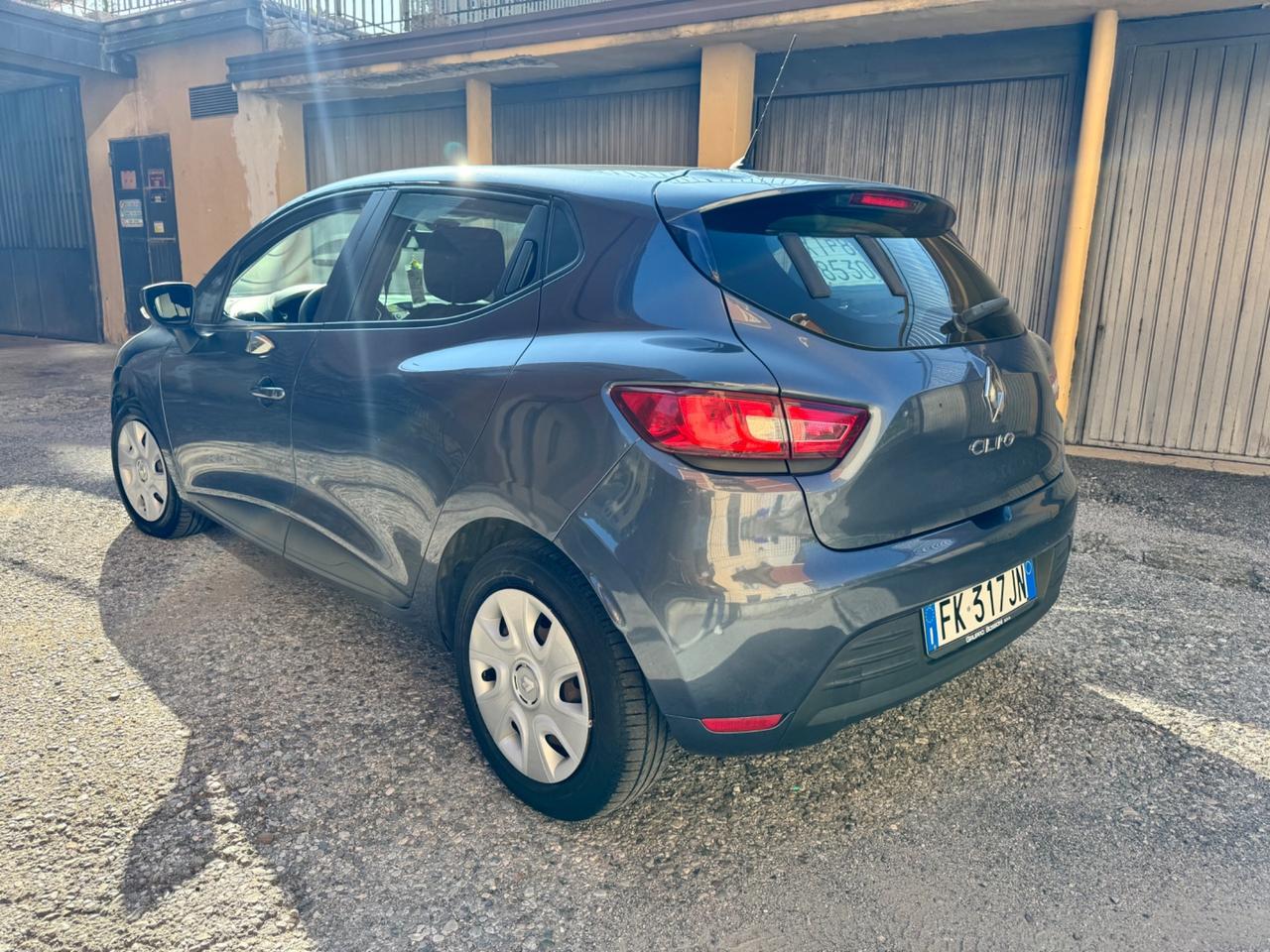 Renault Clio 1.2 75CV 5 porte Zen