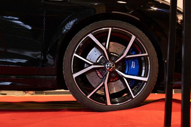 VOLKSWAGEN Golf GTI 2.0 TSI R DSG 4Motion 4X4 20 YERS PERFOR.AKRAPOVIC