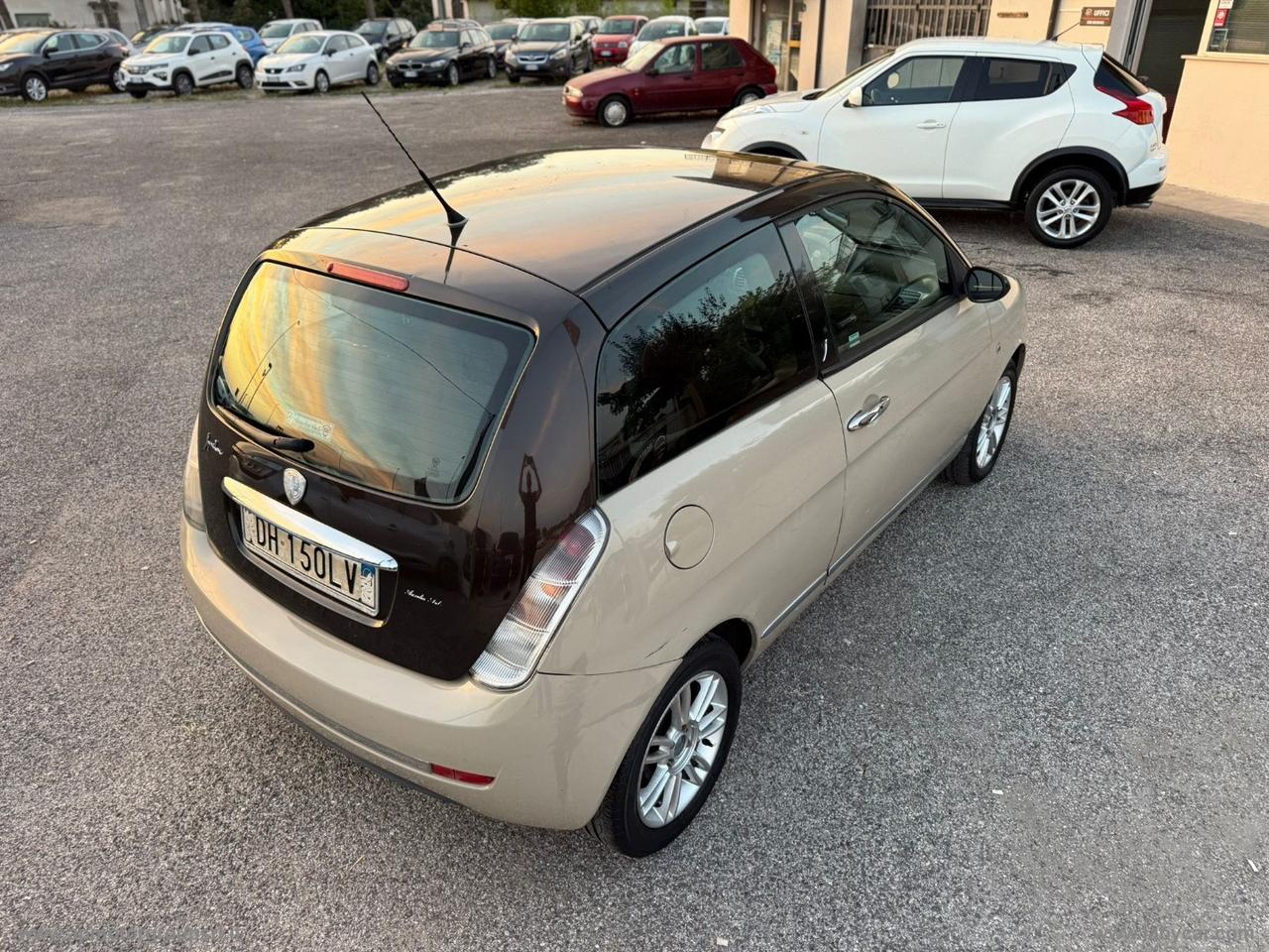 LANCIA Ypsilon 1.4 Oro
