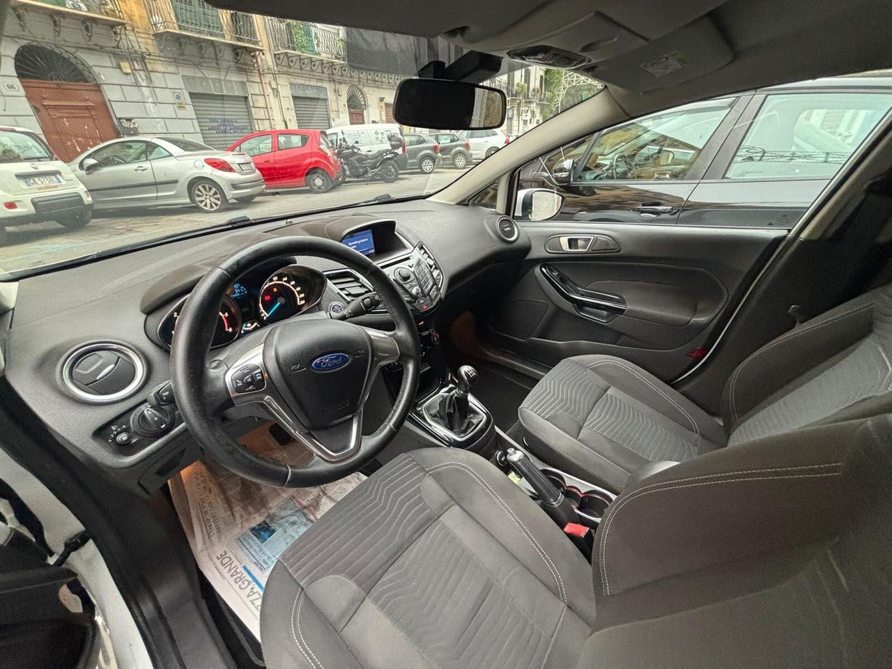 Ford Fiesta 1.5 TDCi 75CV 5 porte Titanium FINANZIABILE