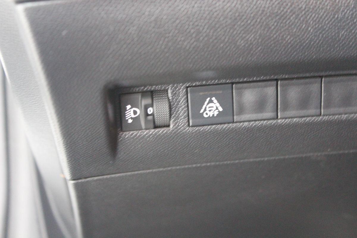 PEUGEOT - 208 - BlueHDi 100 S&S 5p. Active