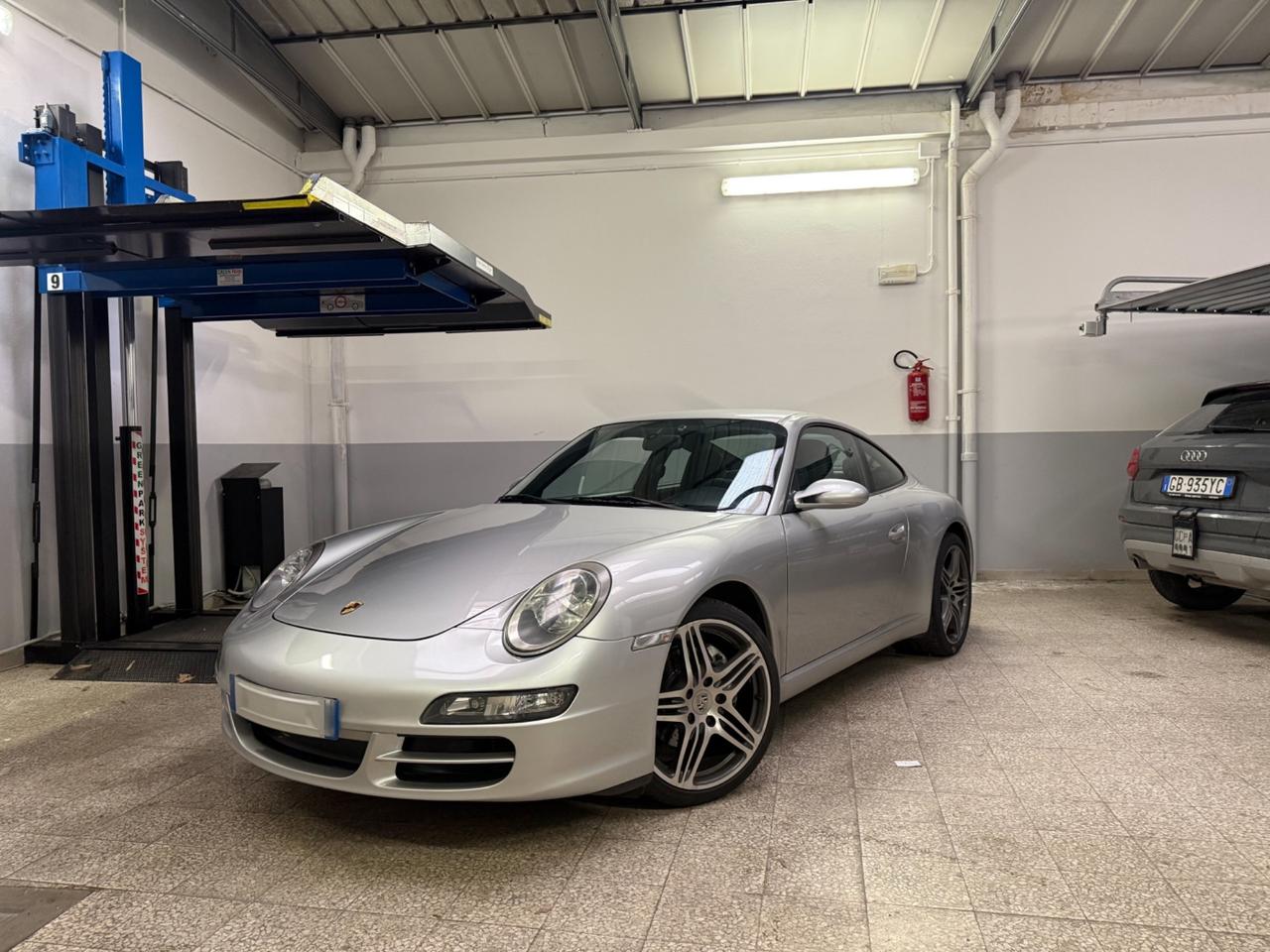 Porsche 911 Carrera manuale