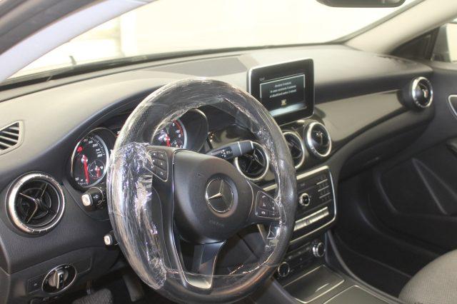 MERCEDES-BENZ CLA 180 d S.W. Automatic Premium