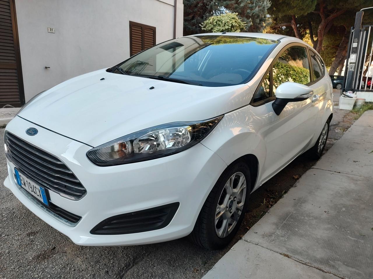 Ford Fiesta 1.2 60CV 6/2014 passaggio incluso neopatentati