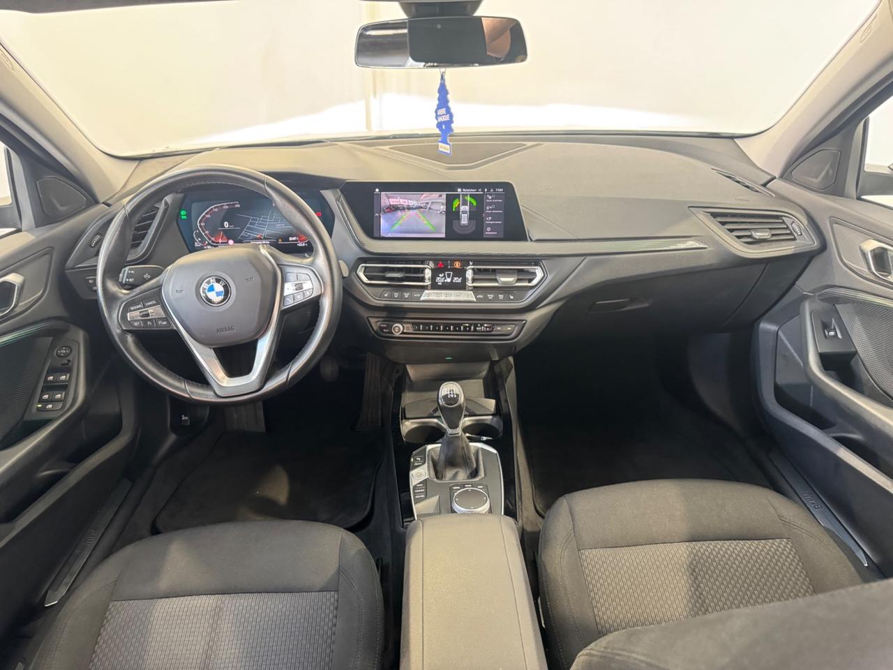 Bmw 118 118d 5p. Advantage