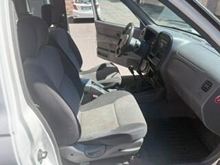 Nissan NP300 2.5 Dci King Cab Gancio traino