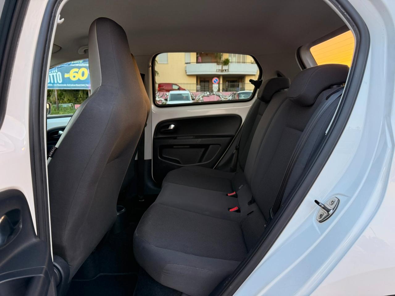 Volkswagen up! 1.0 5p 12 MESI GARANZIA