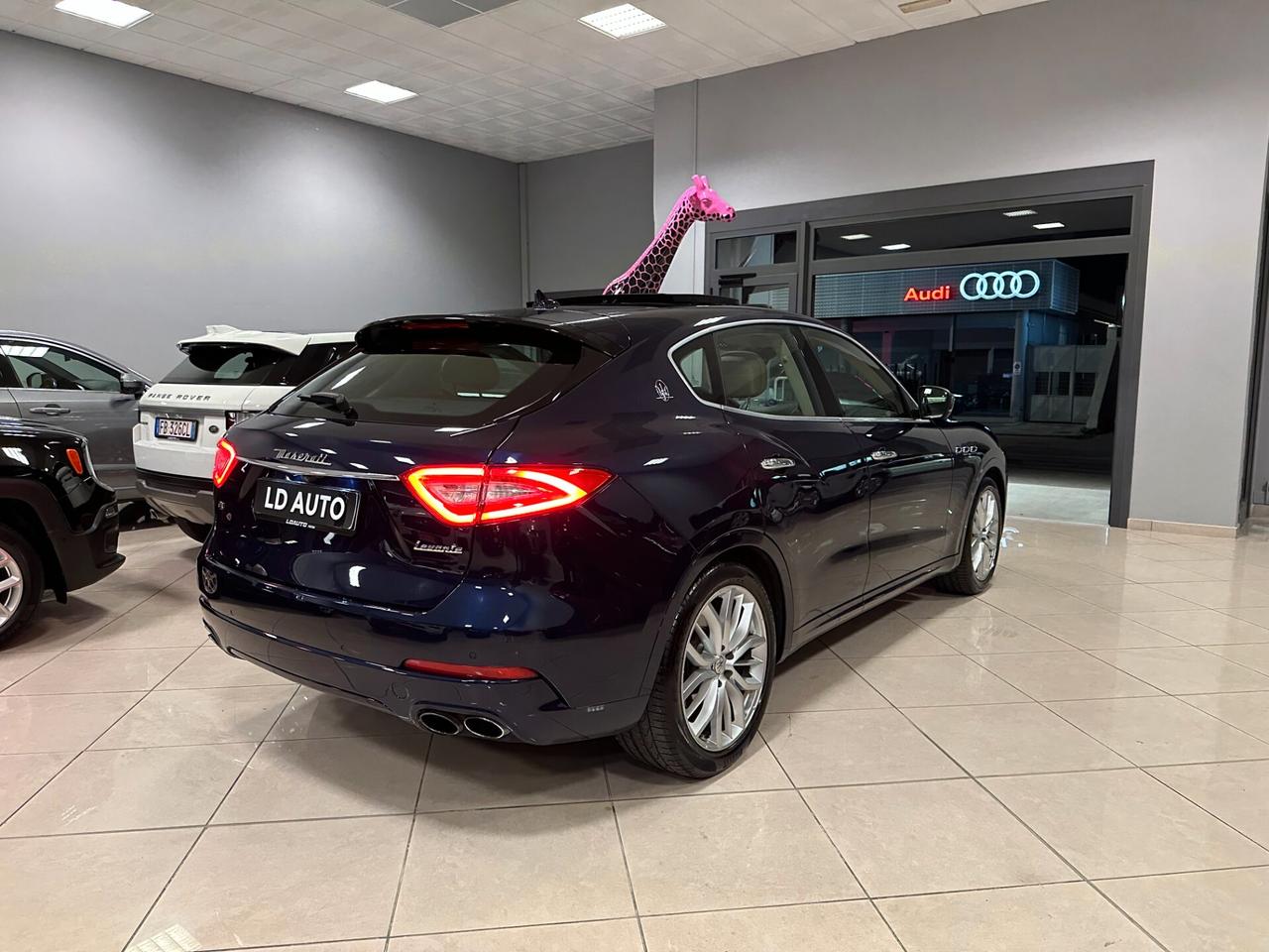 Maserati Levante V6 Diesel AWD Gransport TETTO PANORAMICO