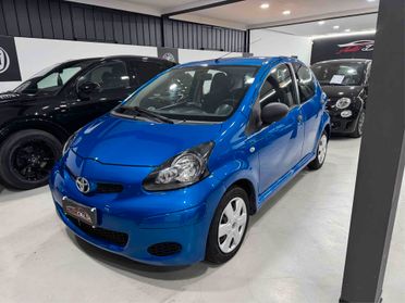 Toyota Aygo 1.0 12V VVT-i 5 porte Deep Ocean Connect