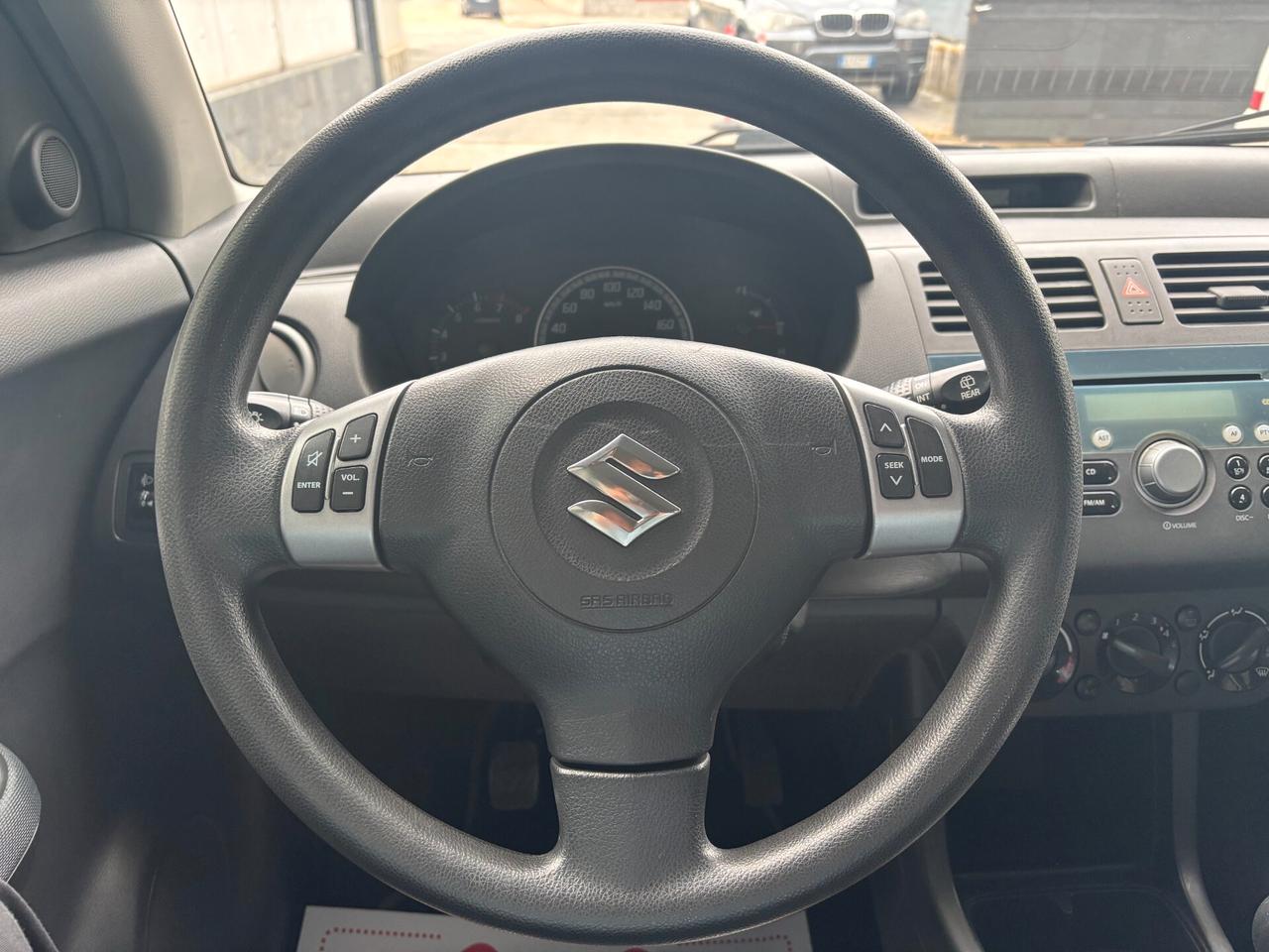 Suzuki Swift IV 5p 1.3 16v GLX 90cv(67kW)