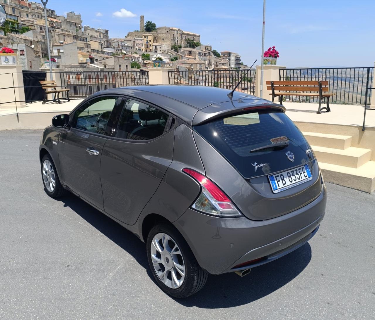 Lancia Ypsilon 1.3 MJT 16V 95 CV 5 porte S&S Gold