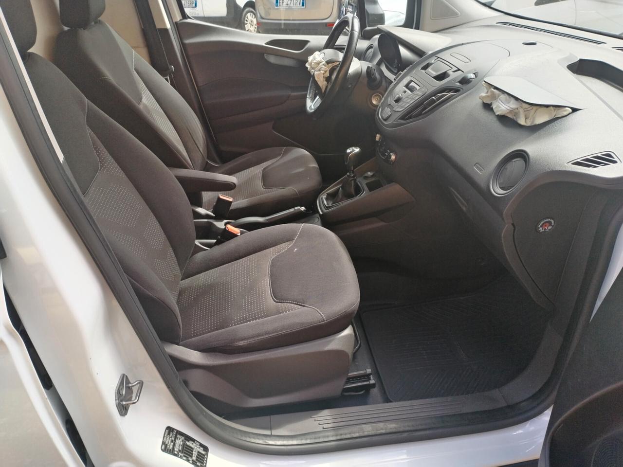 Ford Transit Courier 1.5 TDCI Incidentata/Sinistrata