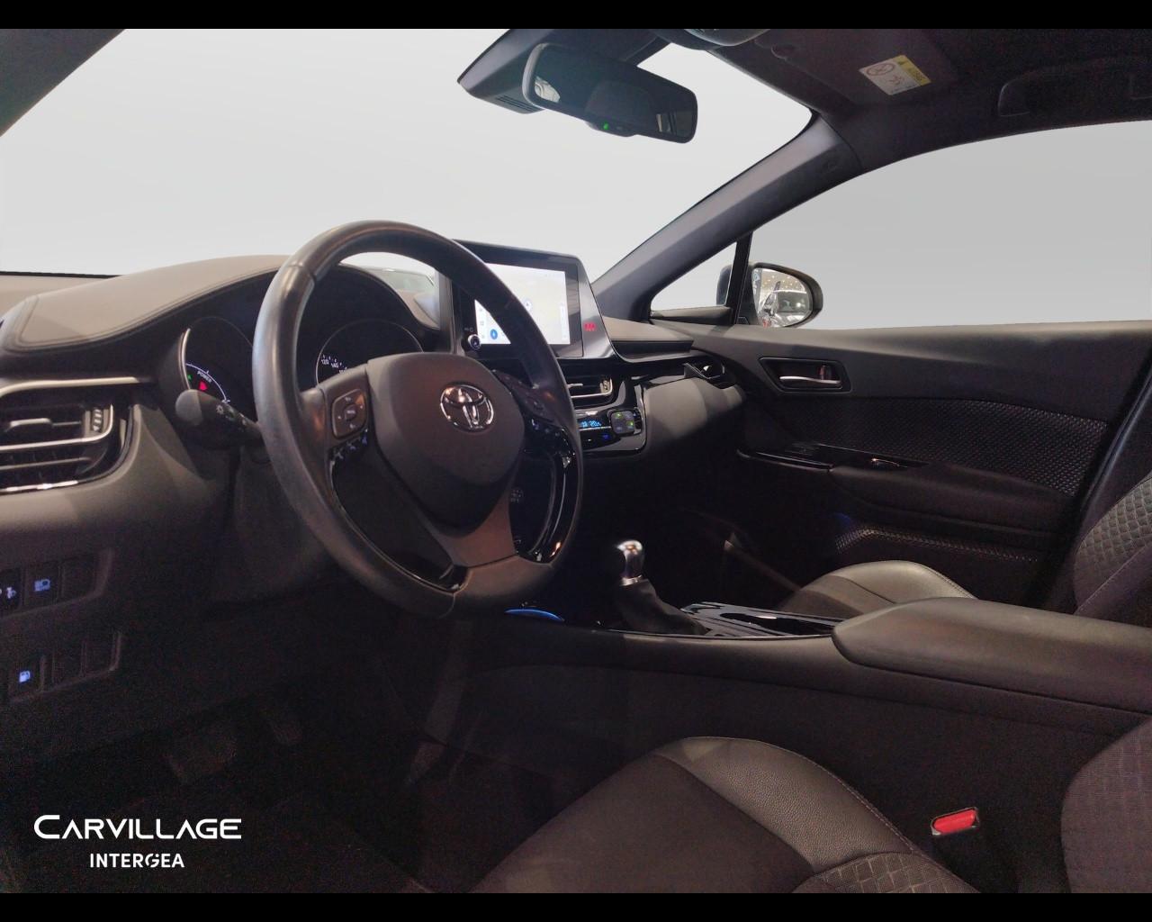 TOYOTA C-HR 2.0h Trend e-cvt
