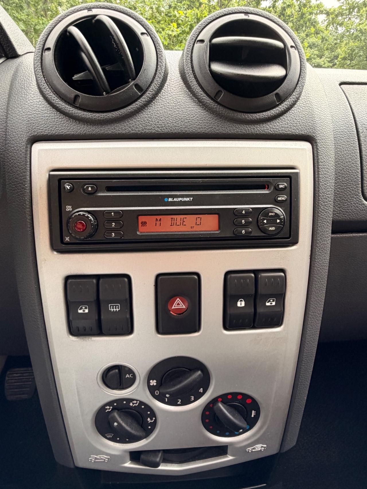 Dacia Logan MCV 1.6 5 posti Lauréate *GPL 2030*