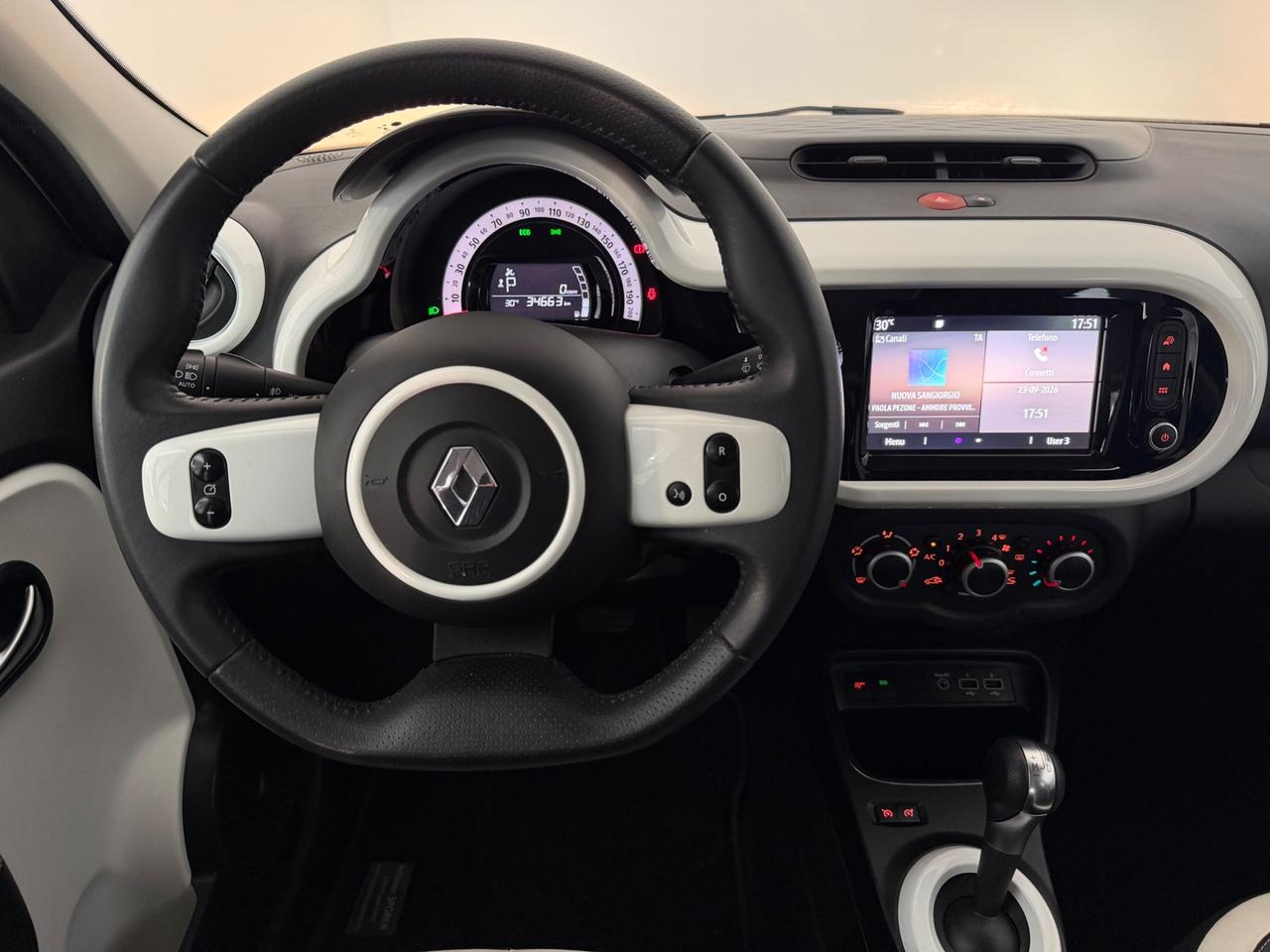 RENAULT TWINGO 92 CV AUTOMATICA FULL OPTIONAL 34.000 KM